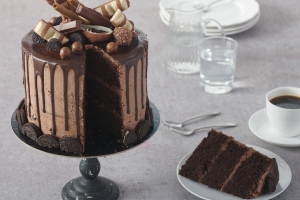 Chocolate &amp; Cookies Cake